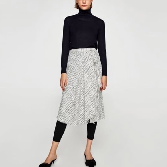 ZARA Tweed Wrap Midi Skirt with Black Leggings SZ Small in White and Black - Picture 1 of 11